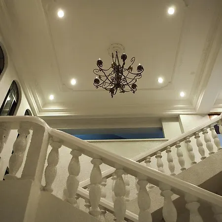 Montebello Hotel, Cebu-3